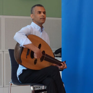 Herr Hicham El Madkouri begleitete die Fachtagung auf einer Oud