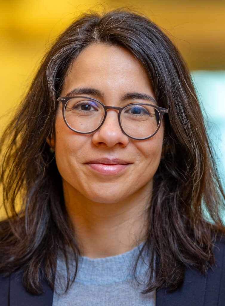 Frau Dr. Jasmin Röhl-Azazmah, Vorsitzende des Vorstands d. Refugio Stiftung